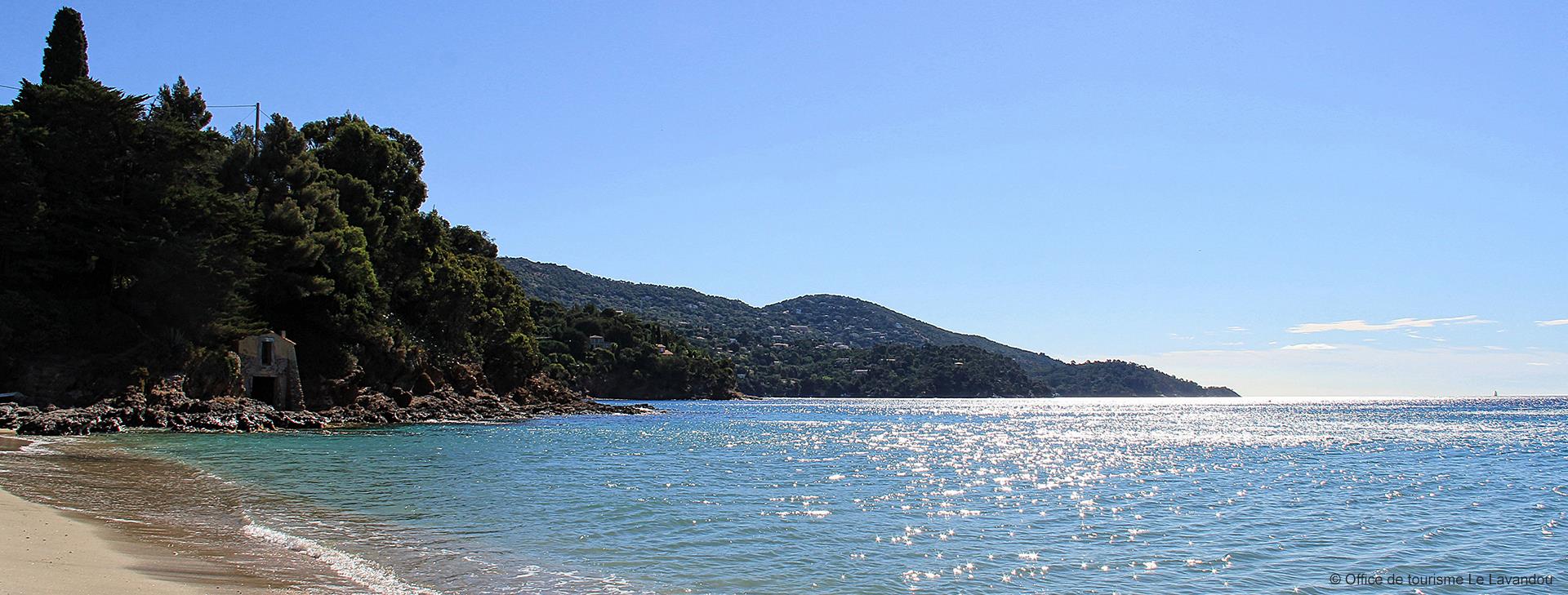 The beach at La Fossette: one of the most beautiful beaches on the Var coastline.