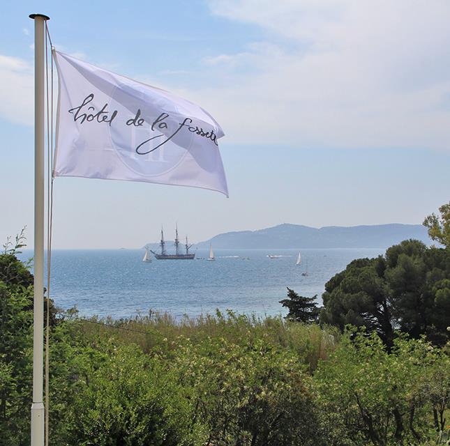 Flag of the 4-star Hotel de la Fossette on the Côte d'Azur