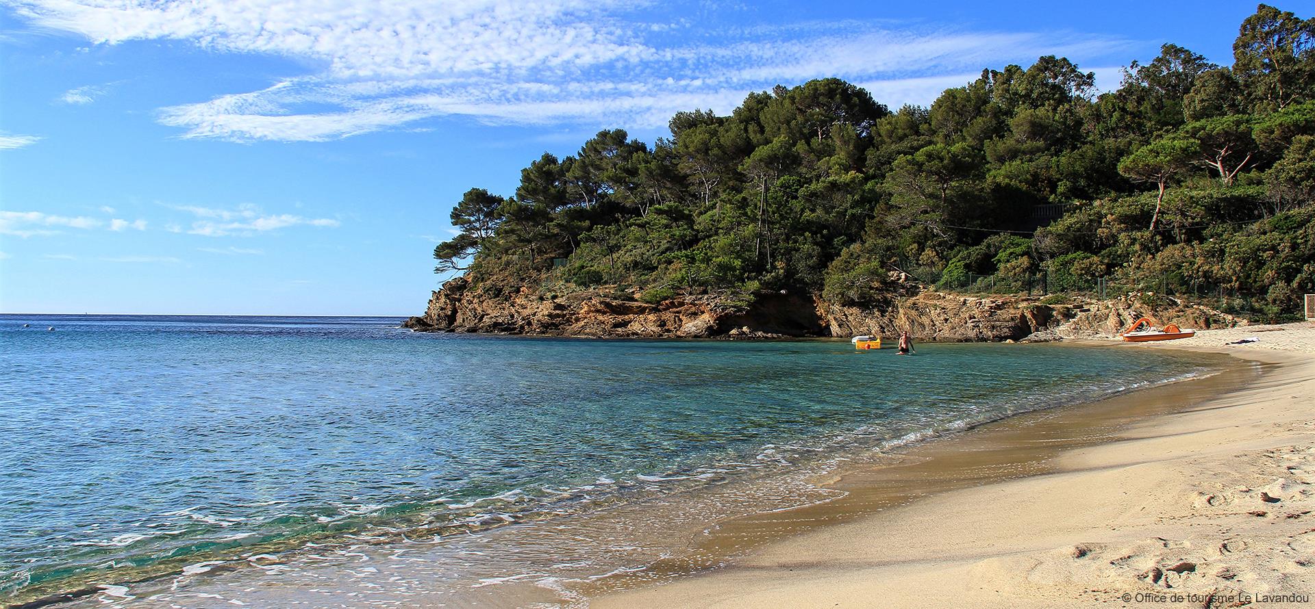 La plage de la Fossette dans le Var